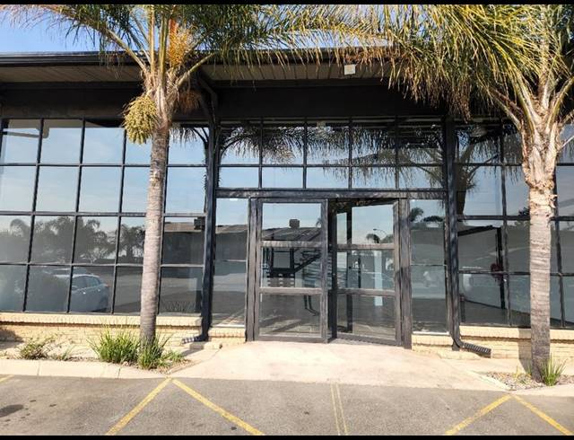 BUSINESS PROPERTY TO RENT IN LOUWLARDIA